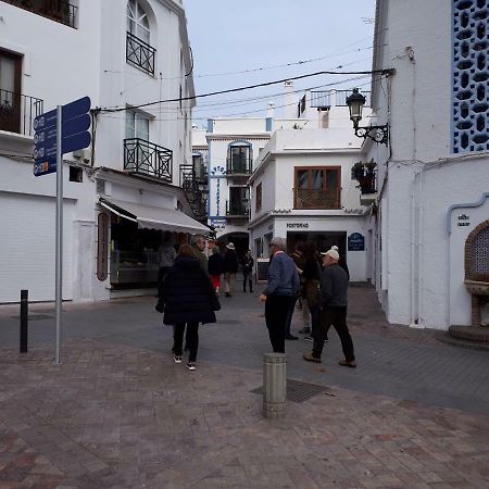 Calle Antonio Millon Nerja Bagian luar foto