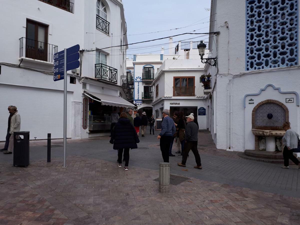 Calle Antonio Millon Nerja Bagian luar foto